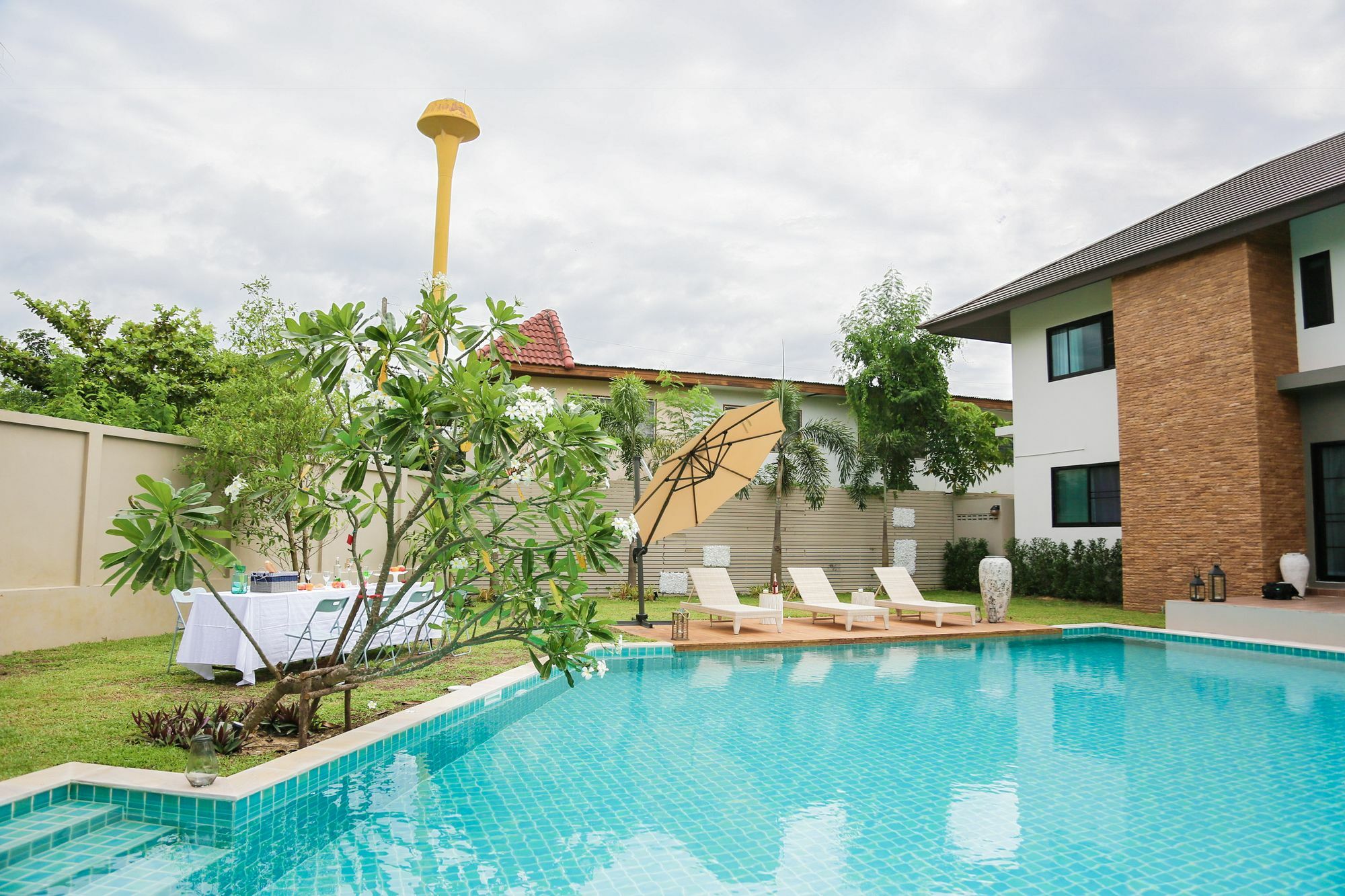 Moin 1617 Luxury Double-Pool Villa 清邁 外观 照片
