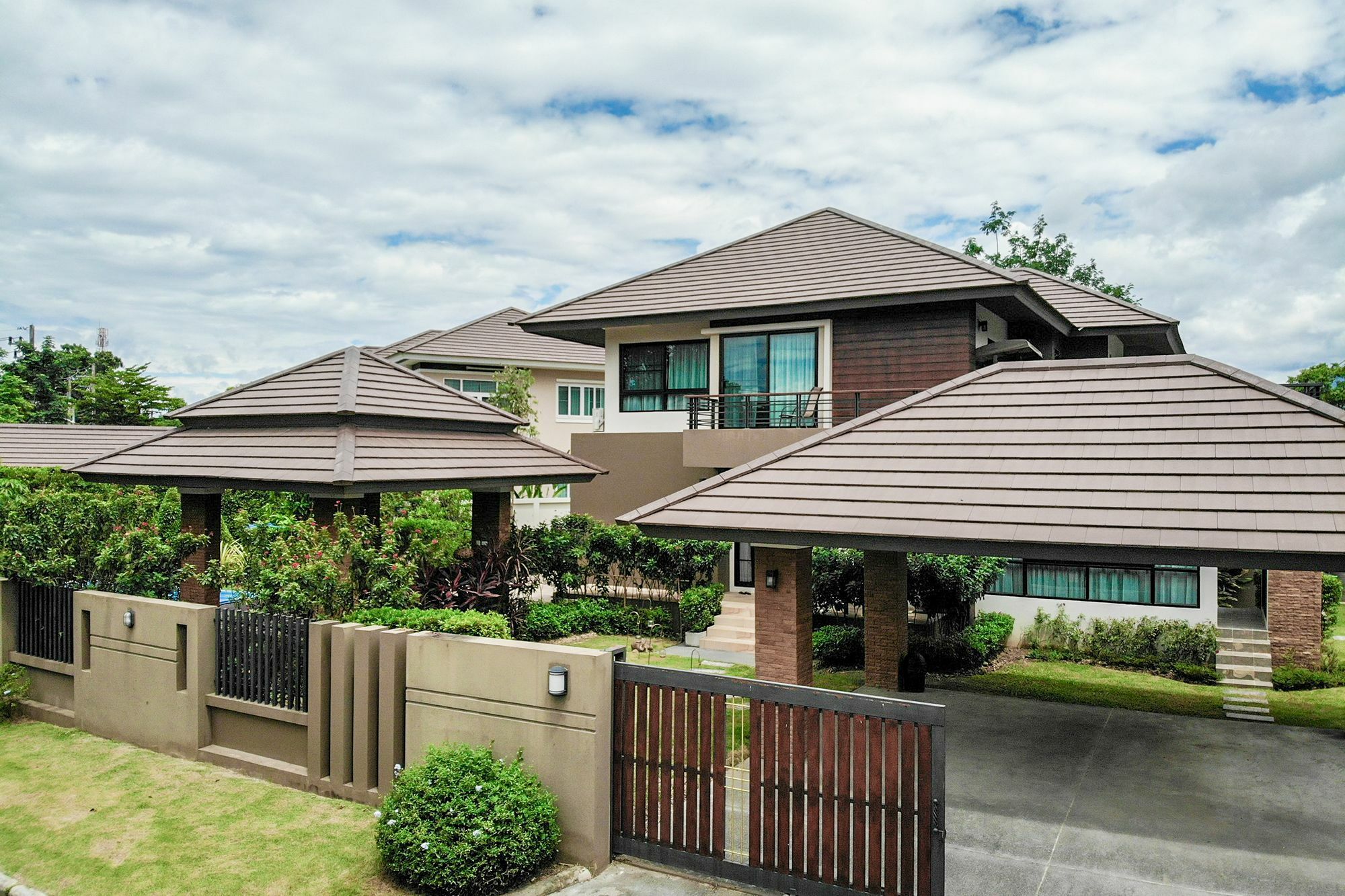 Moin 1617 Luxury Double-Pool Villa 清邁 外观 照片