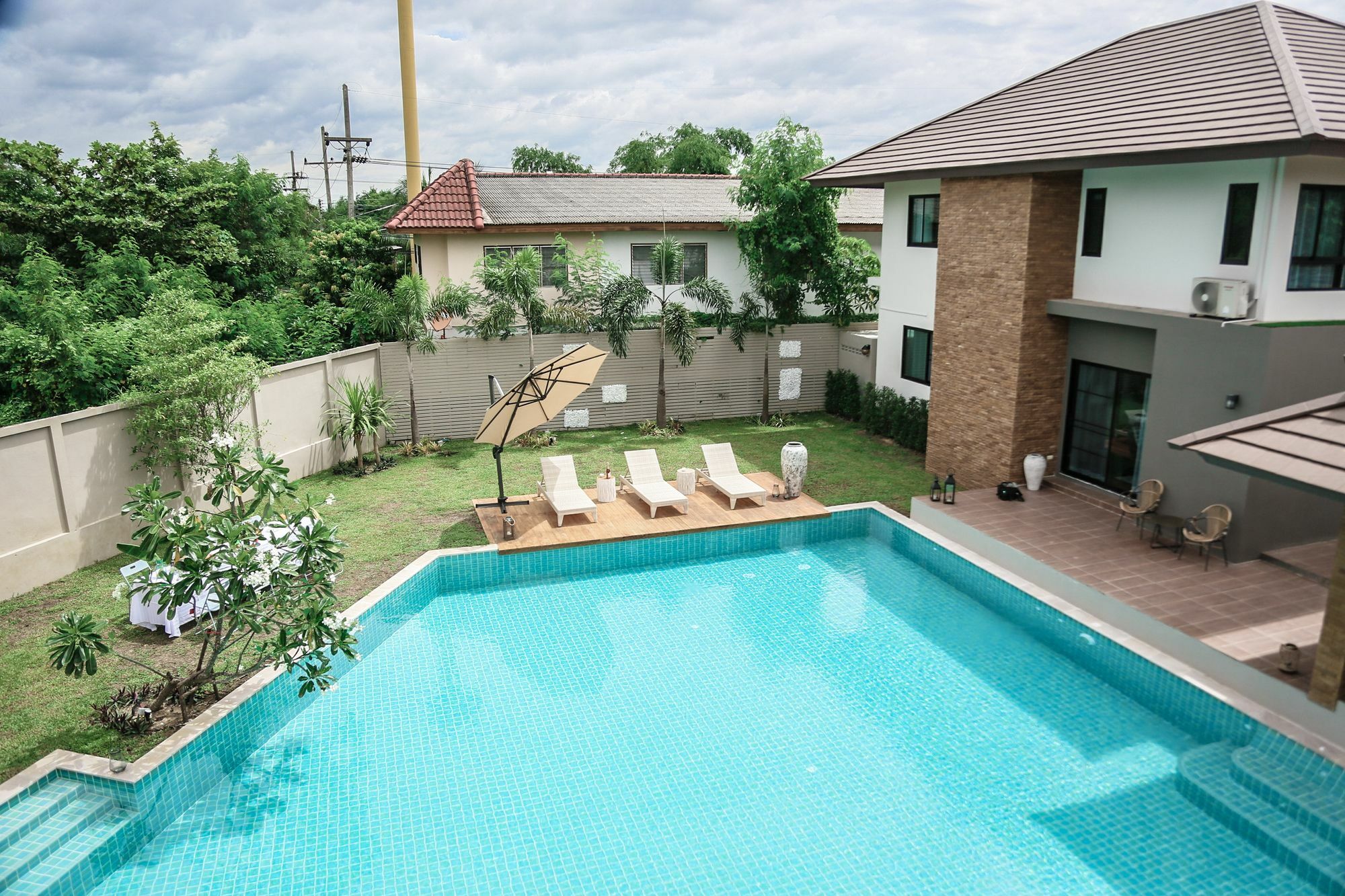 Moin 1617 Luxury Double-Pool Villa 清邁 外观 照片